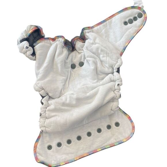 set of 6 cloth diapers 1 is bumGenius no inserts adjustable see photos for wear - Picture 14 of 15